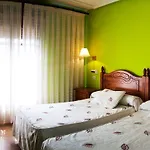 Hotel Tierra De Lobos 3*