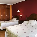 Tierra De Lobos Hotel 3*