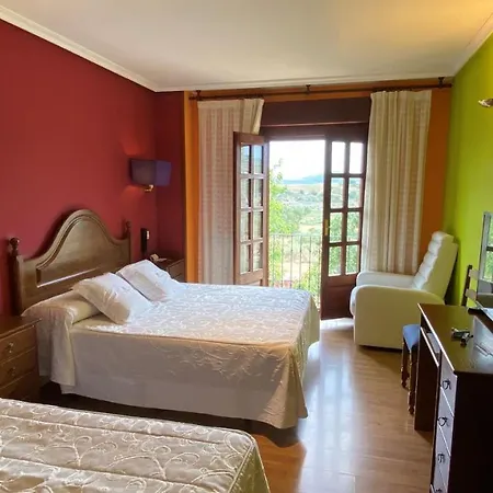 Tierra De Lobos Hotel