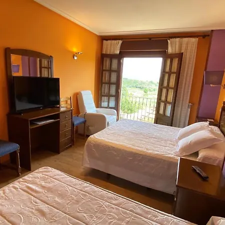 Hotel Tierra De Lobos Puebla de Sanabria