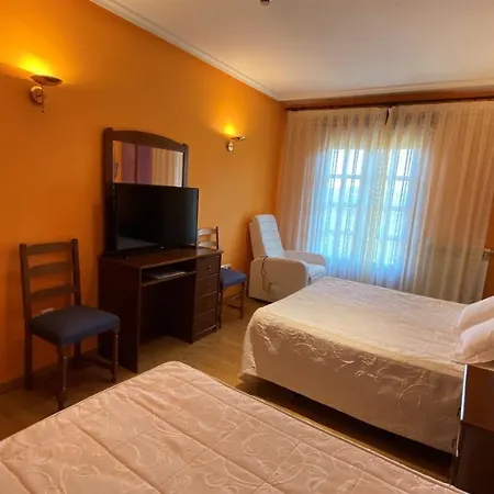 Tierra De Lobos Puebla de Sanabria