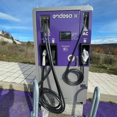 Tierra De Lobos Hotel