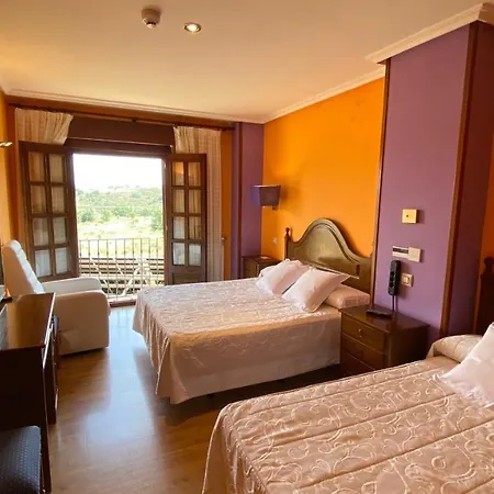 Hotel Tierra De Lobos Puebla de Sanabria