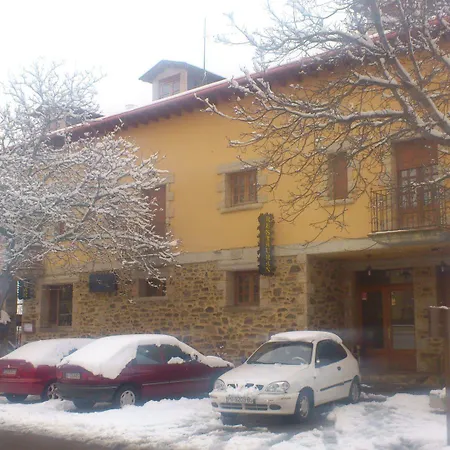 Tierra De Lobos Hotel