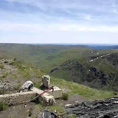 Tierra De Lobos Szálloda