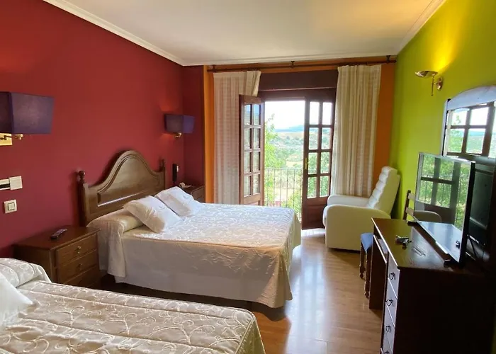 Tierra De Lobos Hotel