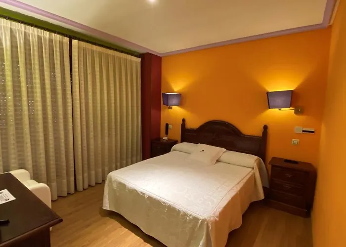 Tierra De Lobos 3* Puebla de Sanabria