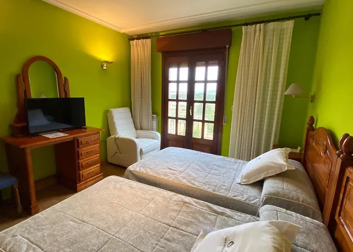 Tierra De Lobos Hotel