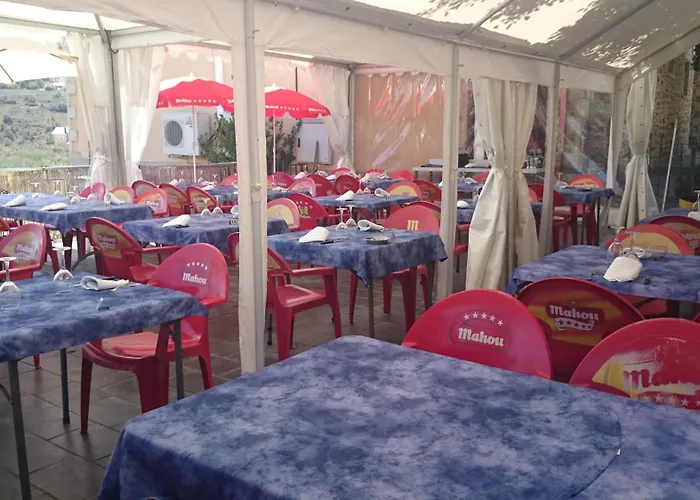 Hotel Tierra De Lobos