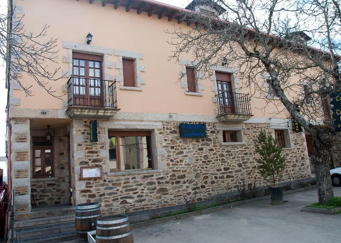 Hotel Tierra De Lobos Puebla de Sanabria