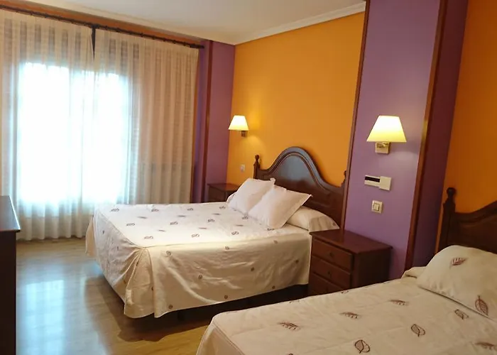 Tierra De Lobos Hotel