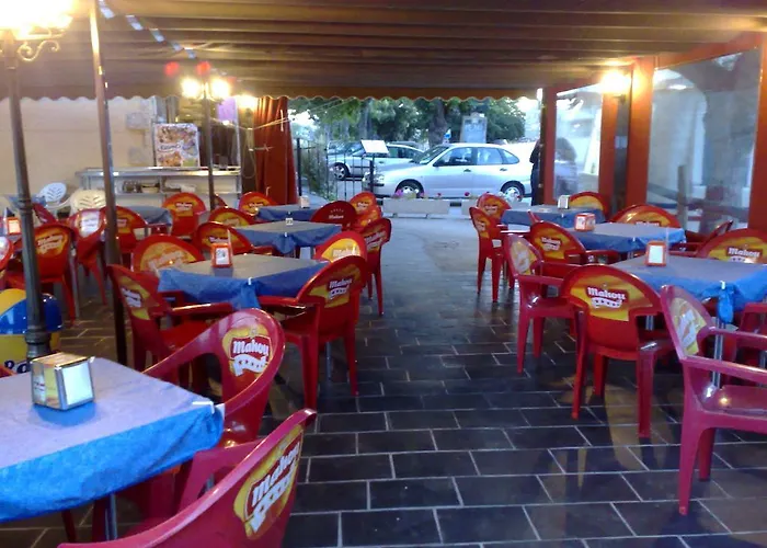 Tierra De Lobos Hotel