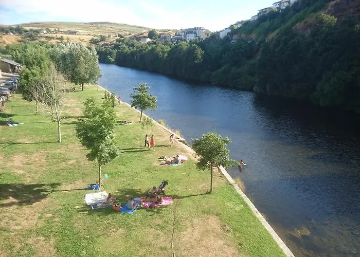 Hotel Tierra De Lobos